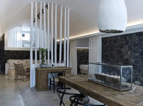 Relaxing & Ambient Santorini Villa 2 Bedrooms Cave Stone