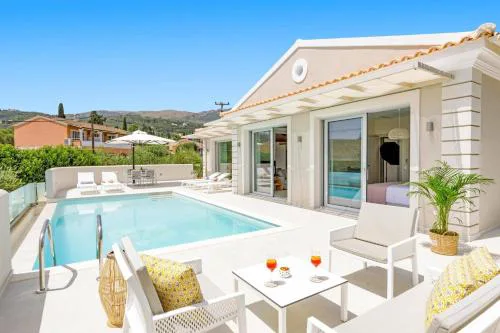 Villa Perlaki by Villa Plus