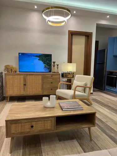 Miltonia Apartment