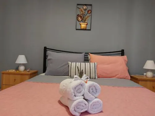 Niki Thalia Viros Apartment 2