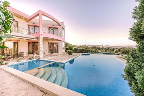 Villa Iriana - Luxury Pool Villa and Breathtaking Views of Corfu town