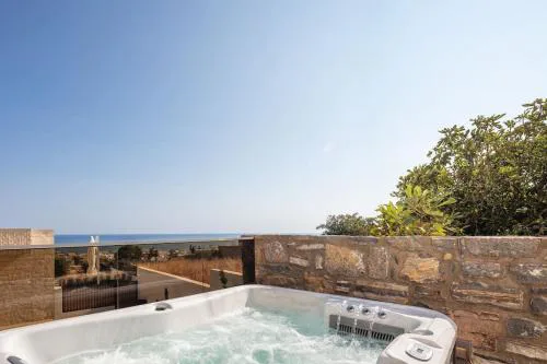 Paris Seaview Apartment with outdoor Jacuzzi