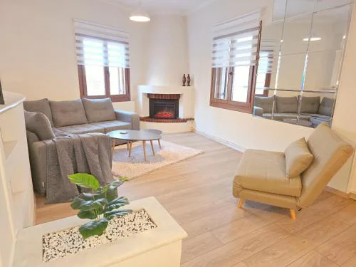 Camelia Luxury Apt
