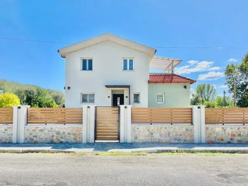 Πράσινο σπιτάκι