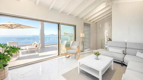 Sea n Sky by WhiteDream Villas