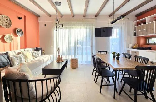 Serenity pool house in Kefalas