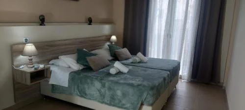 Kavos Mamas Reas