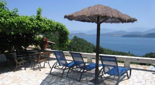 Nikatsas Cottage No 1