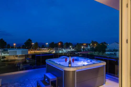 Alykes Houses - Prv Jacuzzi