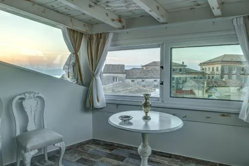 Coconella Suite