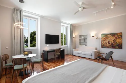 Liston Bliss Suite