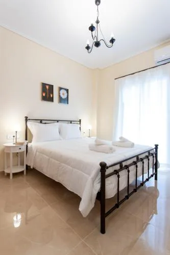 Luxury Apartment in Garitsa Bay