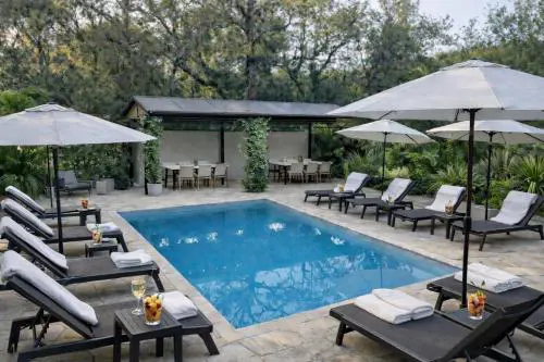 Ninas Pool Residence I