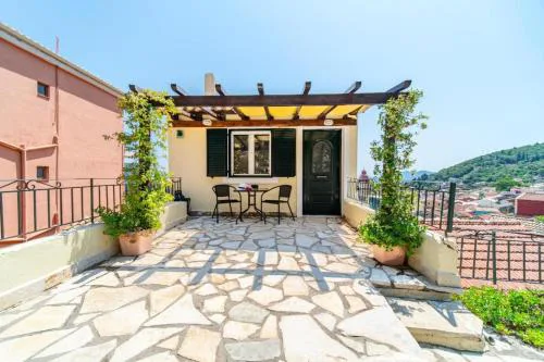 Pavlos & Sofia Studio