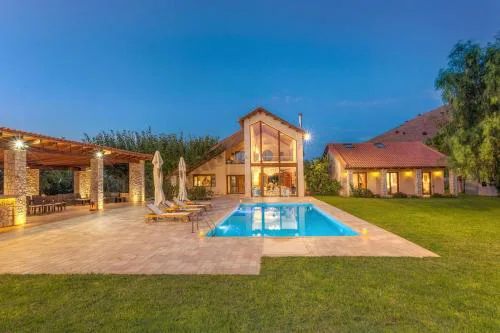 Stunning 6 Bedroom Villa