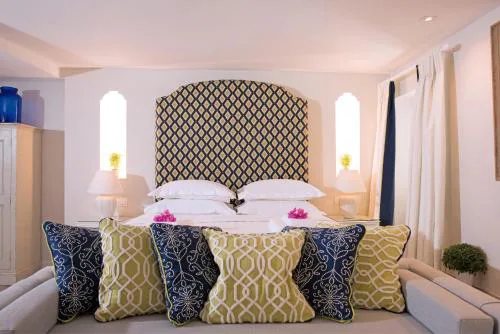 Theotoki Liston Suite