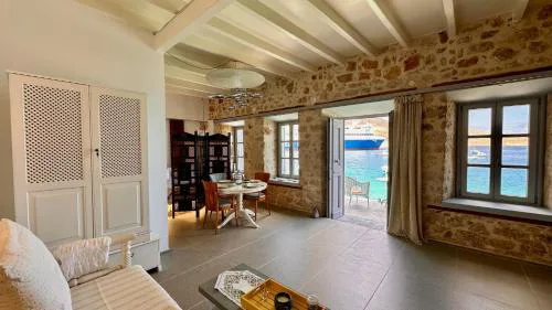 H-aris Seafront Mansion