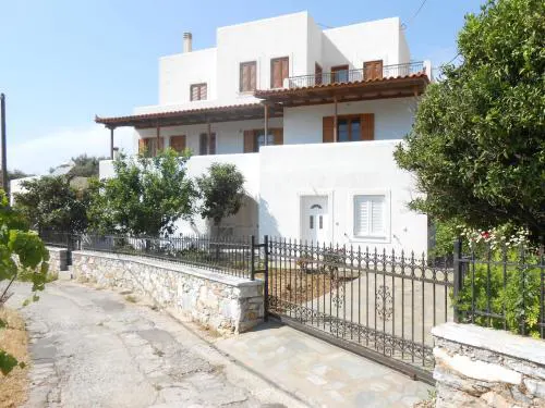 Chrysolithos Kerami Apartments