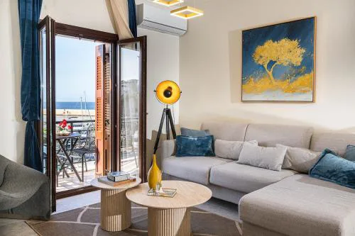 3 Sails - 2BR on Venetian Harbour with Balcony