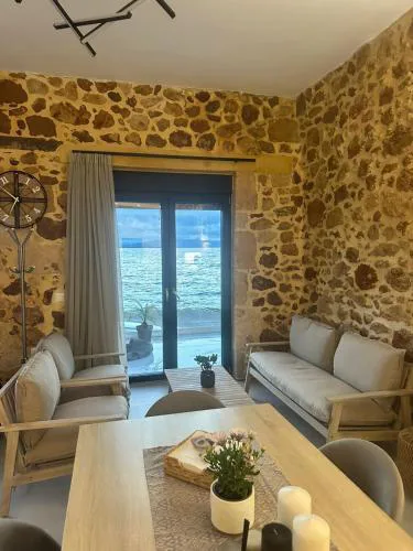 Agrimi Beachfront Holiday Home