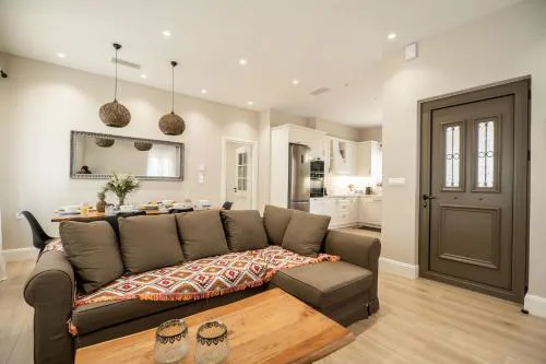 Amalthia Casa by 8essentially