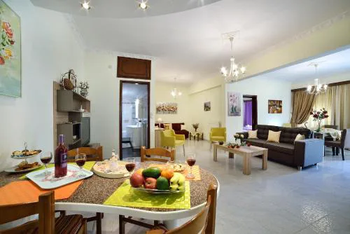 Aristea's Apartment 1st Floor