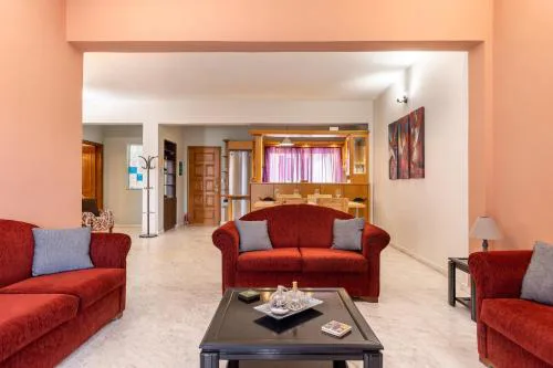 Big spacious apartment in the heart of the city!
