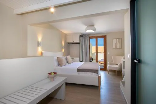 BŌW 2nd Floor Luxury Apt -Heart of Chania Old Town