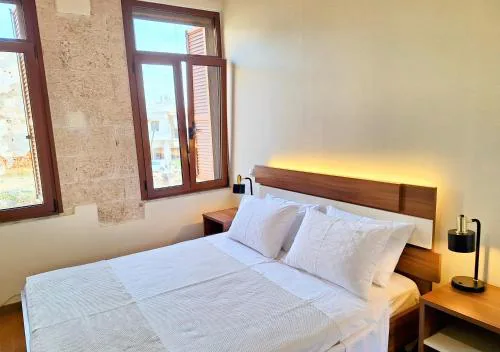 Casa Kadanoleon old town with private terrace