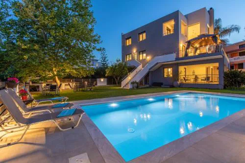 Crystal Waves lux villa-Homeleader