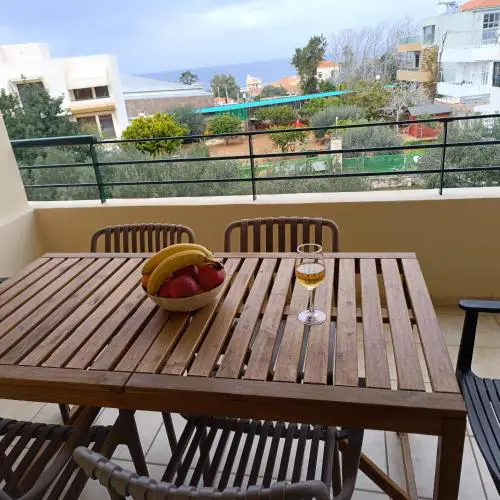 Del's Apartment