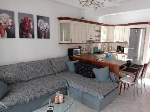 Elpida's Cozy Home
