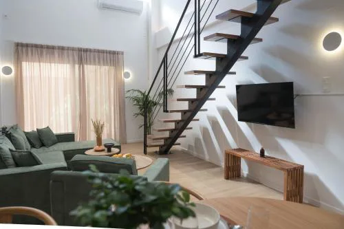 Hanim 2BR Loft Apartment - Garden & Indoor Parking