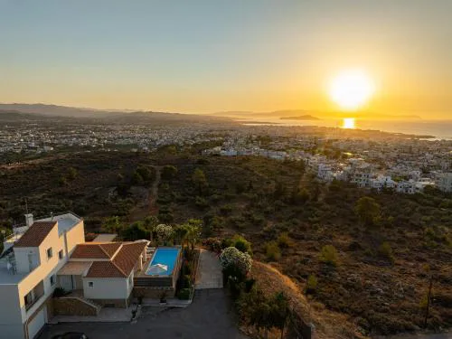 Karmilos Hill Villa