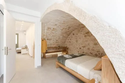Lindas Convent Garden Home 1