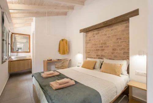 Lindas Convent Garden Home 2