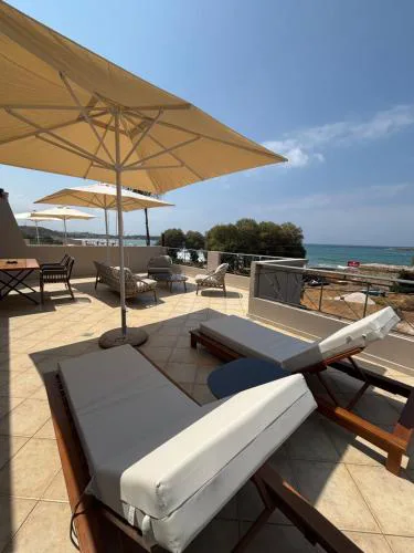 Nea Chora seaside suites