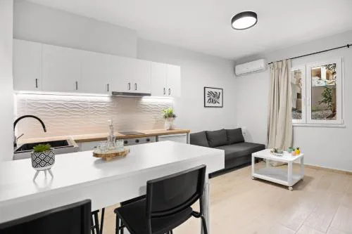 Nisos apartments, Chania center