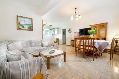 Port Apartment
