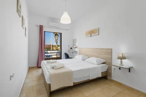 Seafront Apartment in Chania 6