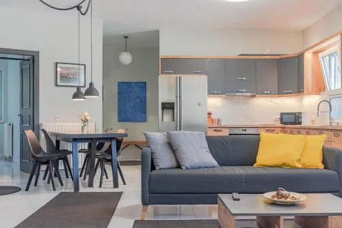 Sylvie Comfort Living