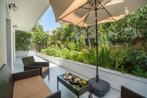 The Nest of Urban Living by 8essentially