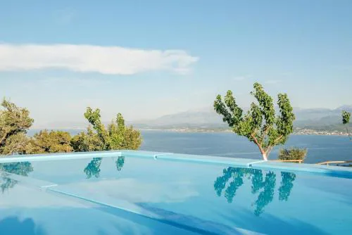 Villa Akrolithos with Private Pool