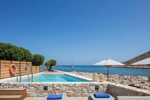 Villa Amina - On the Beach Living by etouri