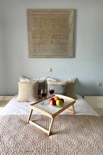 4BR Newly Renovated Retreat Tranquil Coastal Haven