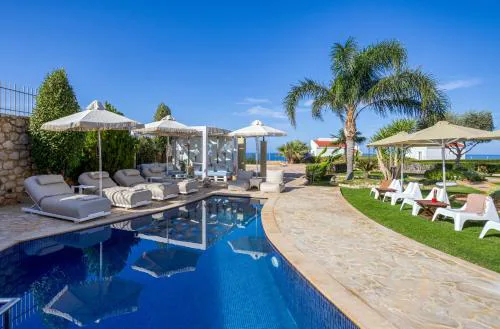 Azzuro Villa with private pool by Estia