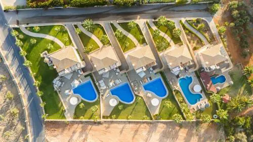 Bliss Villas Complex with private pool