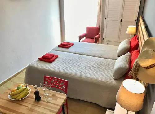 Eleana Apartments