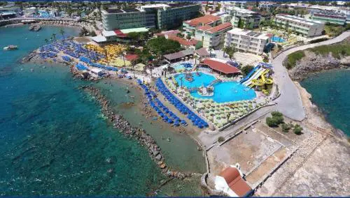 Eri Beach & Village Hotel