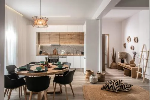Khroma Luxury Suite 1 Beach front apartment